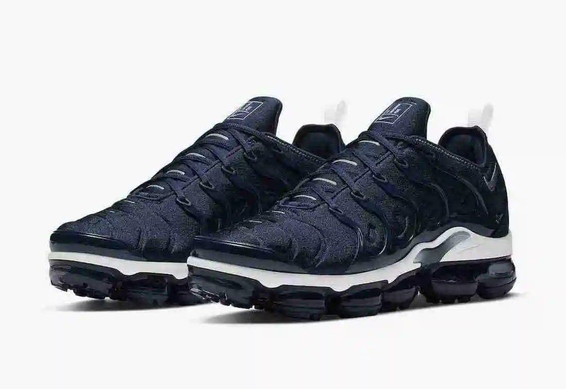 Nike-Air-VaporMax-Plus-Midnight-Navy-DH0611-400-Release-Date-1.webp