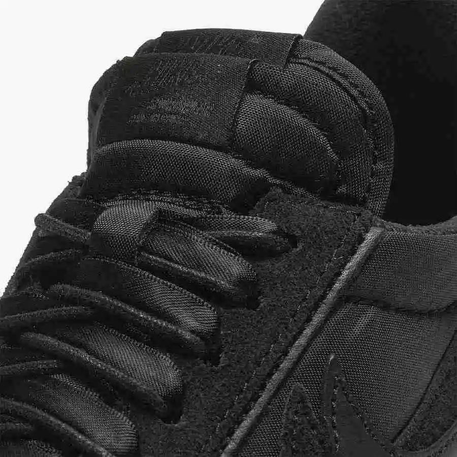 sacai-Nike-LDWaffle-Black-Nylon-BV0073-002-Release-Date-Price-6.webp