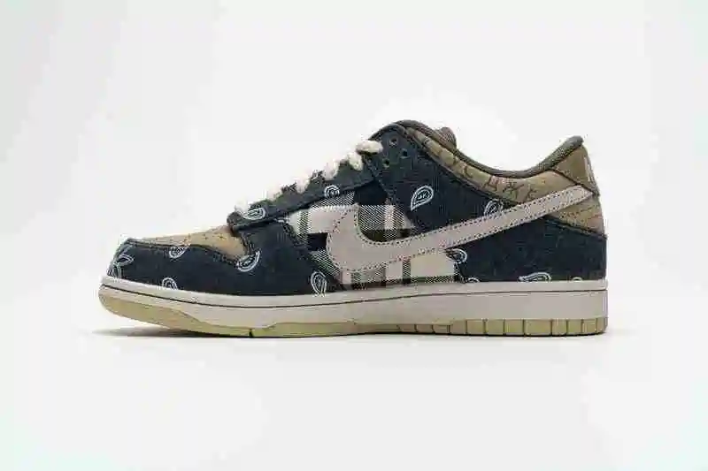 CT5053-001 Travis Scott x Nike SB Dunk  (1).webp