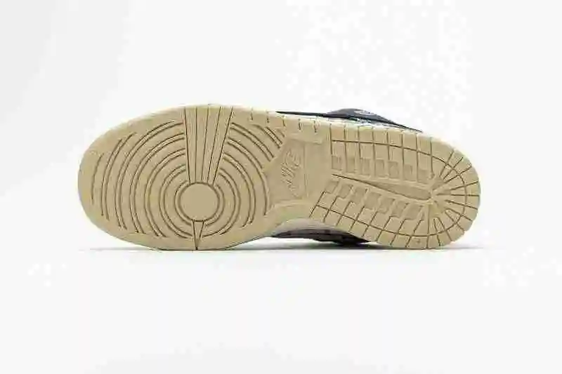 CT5053-001 Travis Scott x Nike SB Dunk  (3).webp