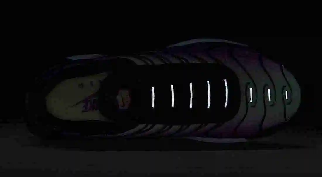 Nike-Air-Max-Plus-FN3485-001-Release-Date-6.webp
