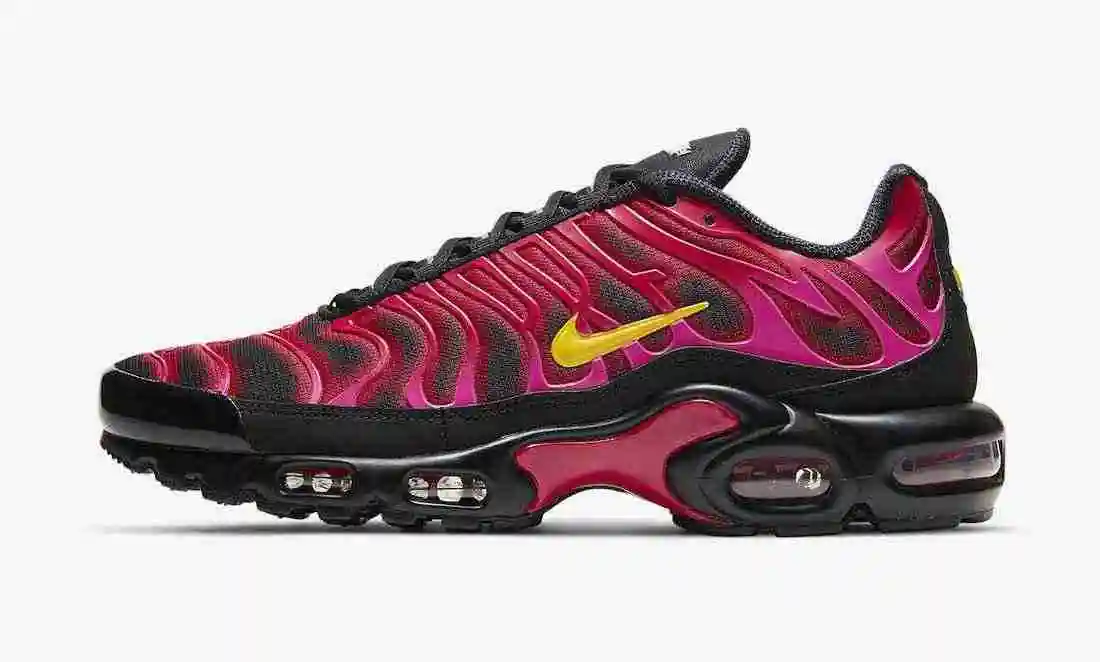 Supreme-Nike-Air-Max-Plus-Fire-Pink-DA1472-600-Release-Date.webp