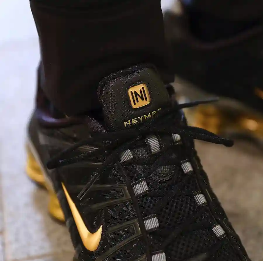 Neymar-Nike-Shox-TL-Black-Gold-BV1388-001-Release-Date-1.webp