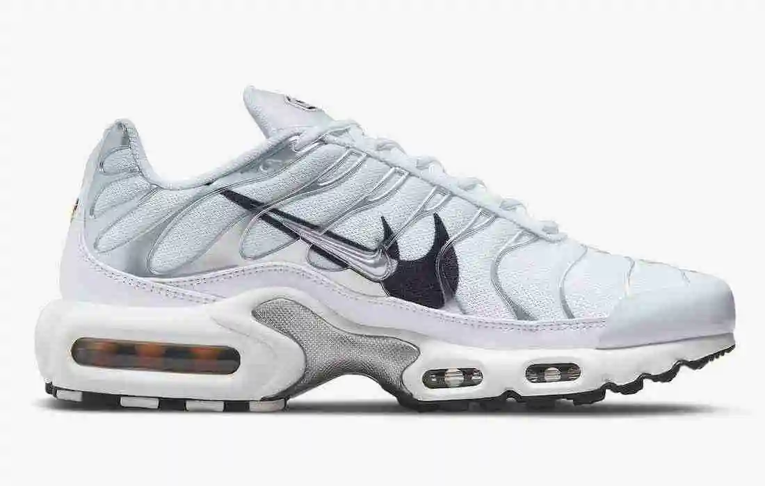 Nike-Air-Max-Plus-White-Silver-Black-DV3456-100-Release-Date-2.webp
