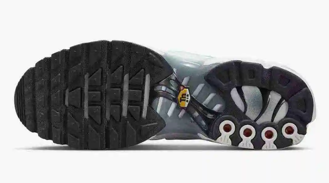 Nike Air Max Plus FD0658-100 40-46 (2).webp