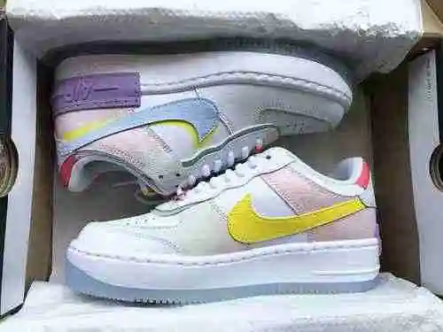 Nike Air Force 1 Shadow CW2630-141 36-40 con media talla