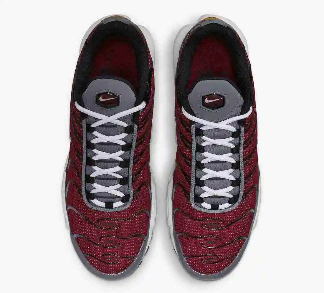Nike-Air-Max-Plus-Red-Grey-White-DQ3983-600-Release-Date-3.webp