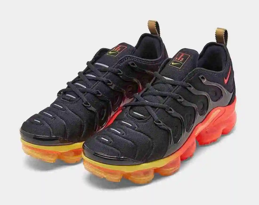 Nike-Air-VaporMax-Plus-Fresh-DJ5525-001-Release-Date-1.webp