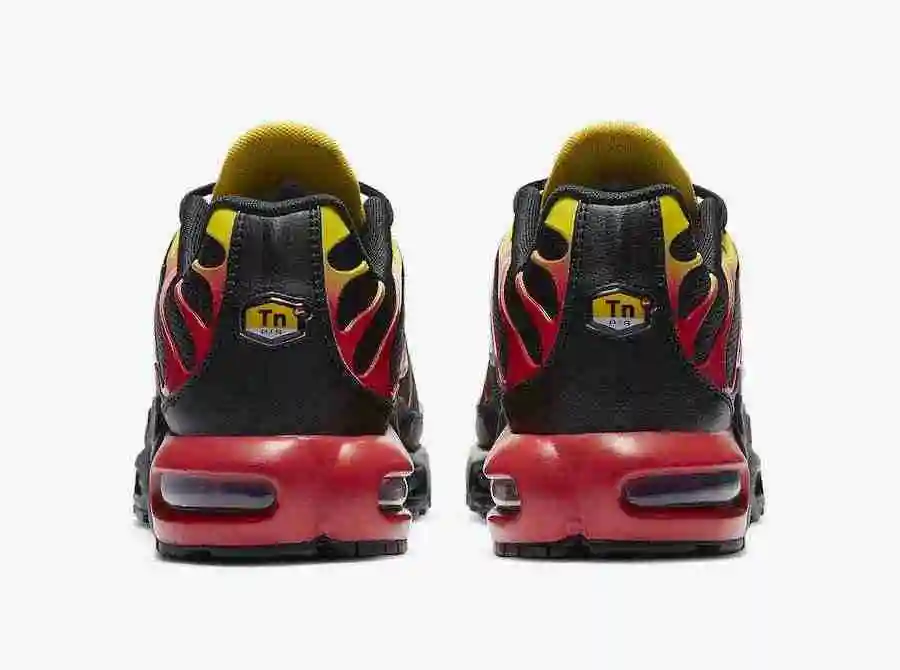 Nike-Air-Max-Plus-CZ9270-001-Release-Date-3.webp