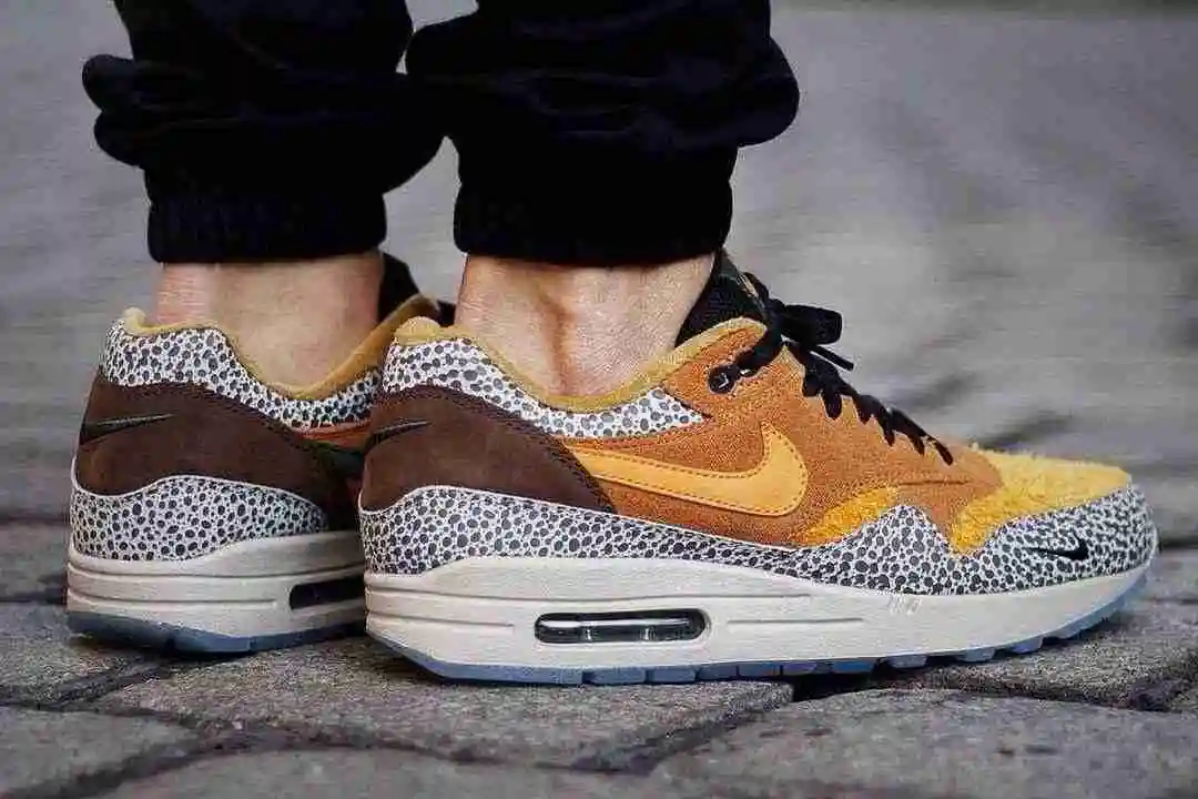 atmos-nike-air-max-1-safari-2016-retro-2.webp