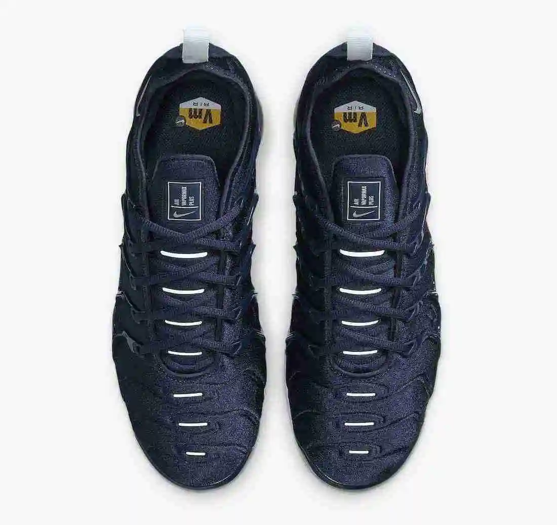 Nike-Air-VaporMax-Plus-Midnight-Navy-DH0611-400-Release-Date-2.webp