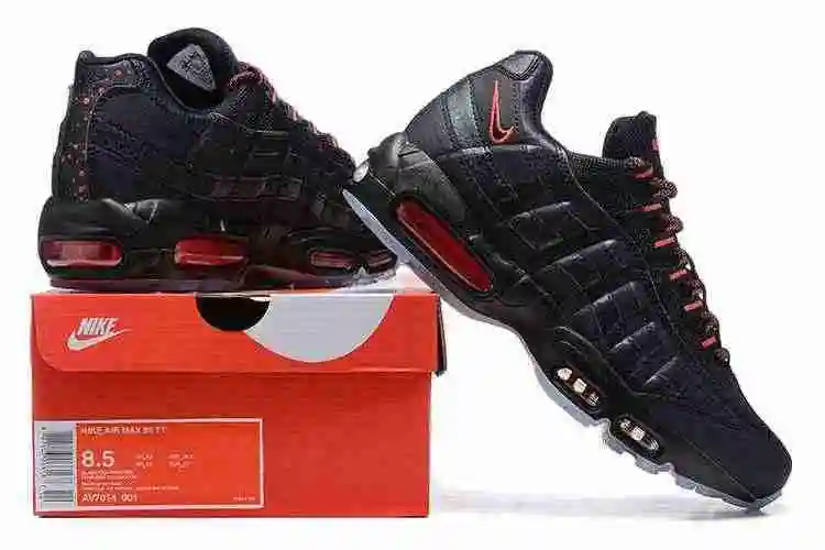 Nike Air Max 95 AV7014-001 40-46 (1).webp