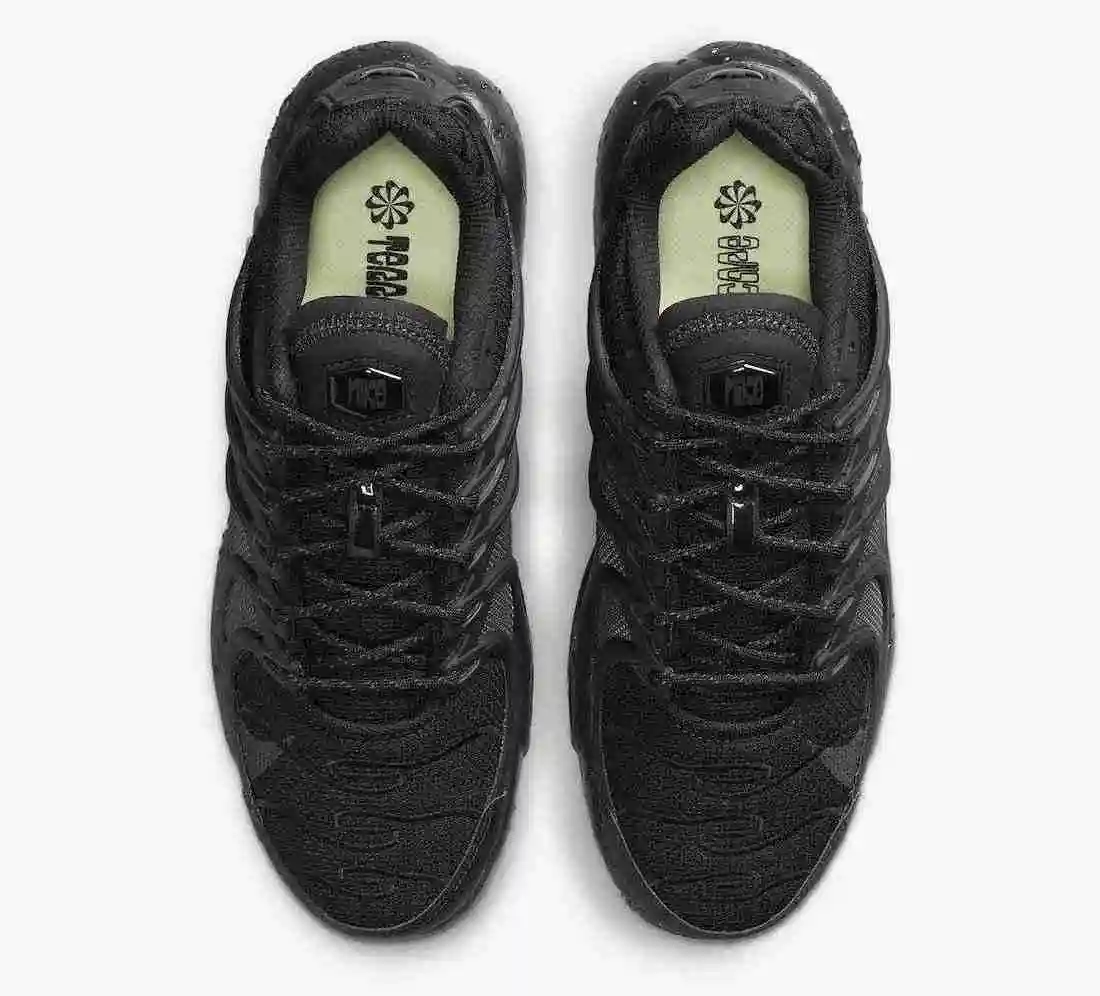 Nike-Air-Max-Terrascape-Plus-Black-DQ3977-001-Release-Date-3.webp