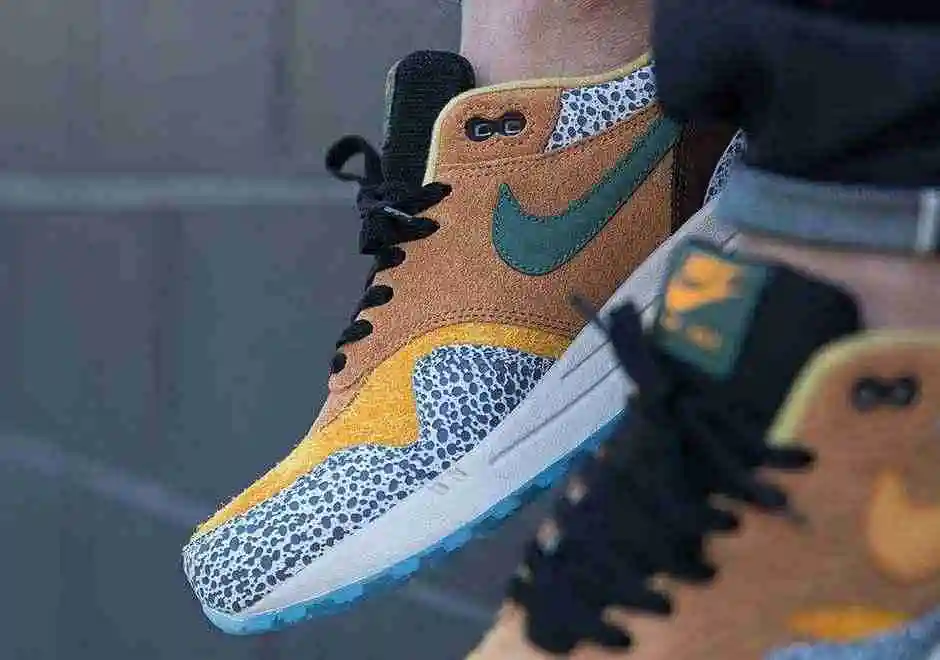 nike-air-max-1-safari-on-feet-4.webp