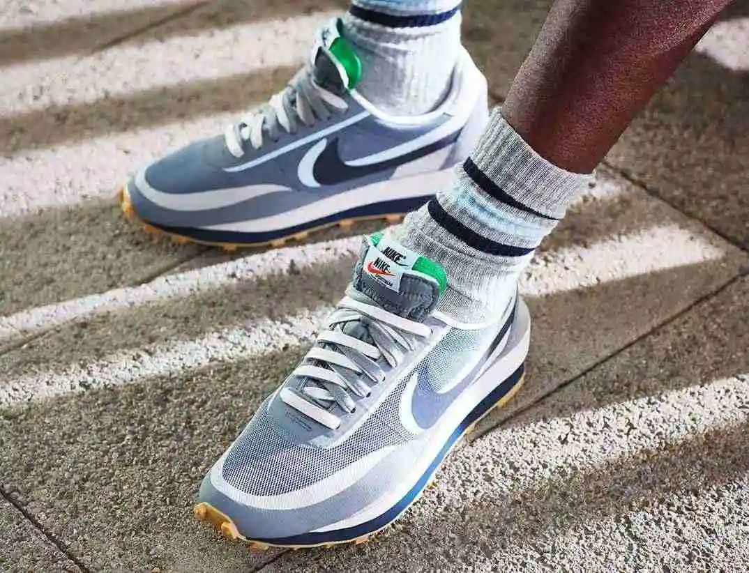 Clot-Sacai-Nike-LDWaffle-Neutral-Grey-Obsidian-Cool-Grey-DH3114-001-Release-Date.webp