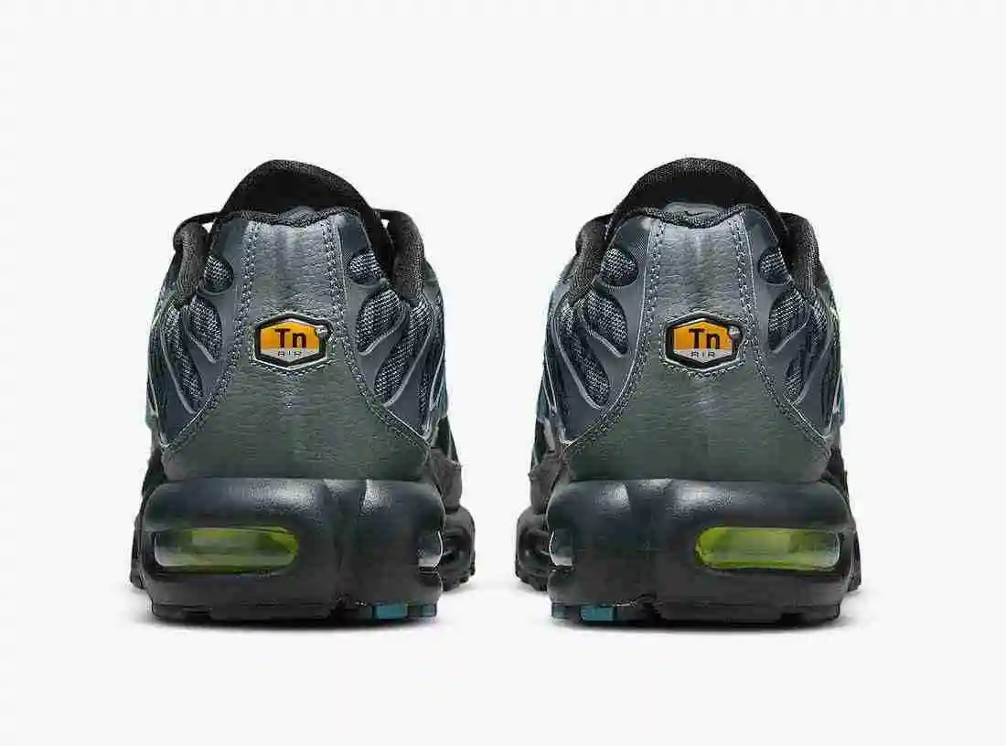 Nike-Air-Max-Plus-DJ6896-070-Release-Date-5.webp