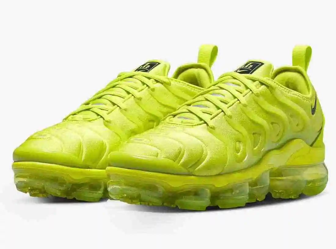 Nike-Air-VaporMax-Plus-Volt-Tennis-Ball-DX1784-300-Release-Date-4.webp