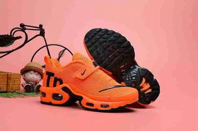 耐克 Nike Mercurial Air Max Plus Tn 滴塑童鞋 桔黑28-35 (2).webp