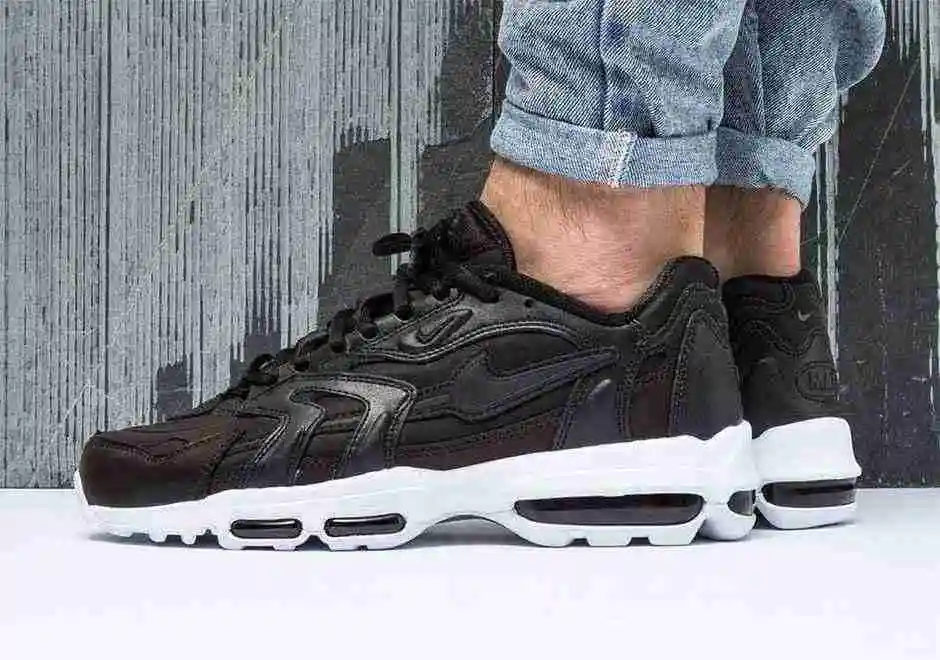 nike-air-max-96-ii-xx-black-white.webp