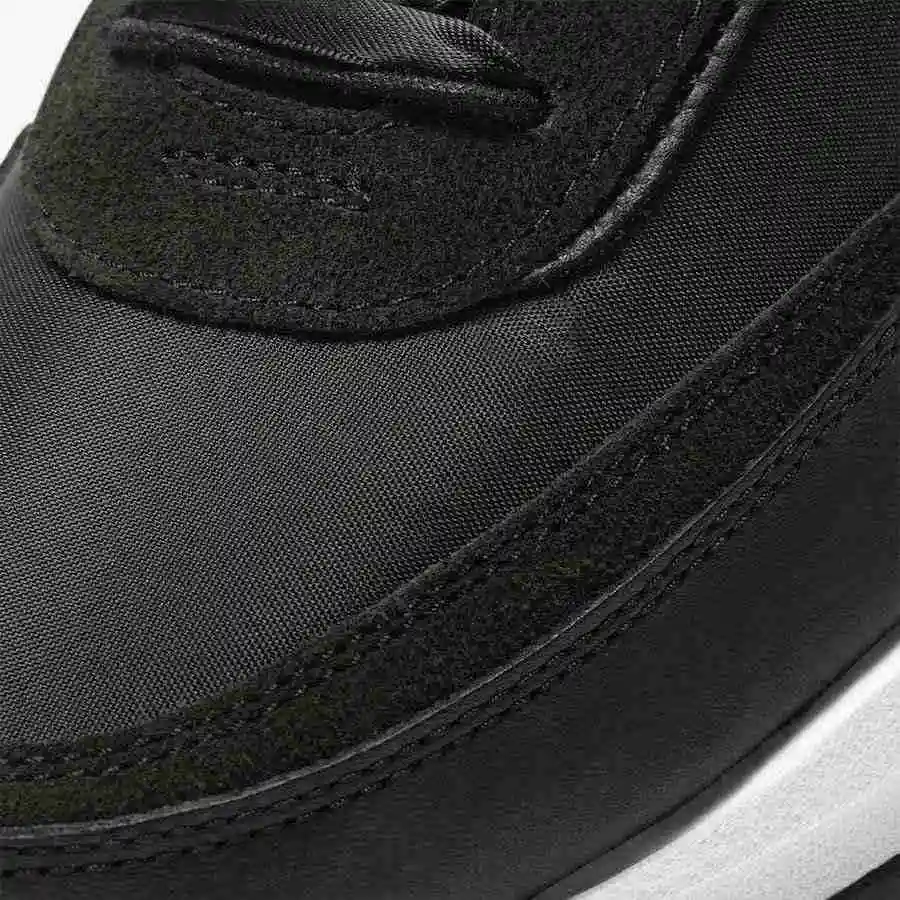 sacai-Nike-LDWaffle-Black-Nylon-BV0073-002-Release-Date-Price-8.webp