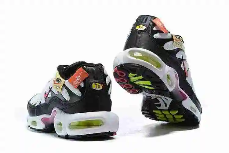 Nike Air Max Plus CU4747-100 40-46 (1).webp