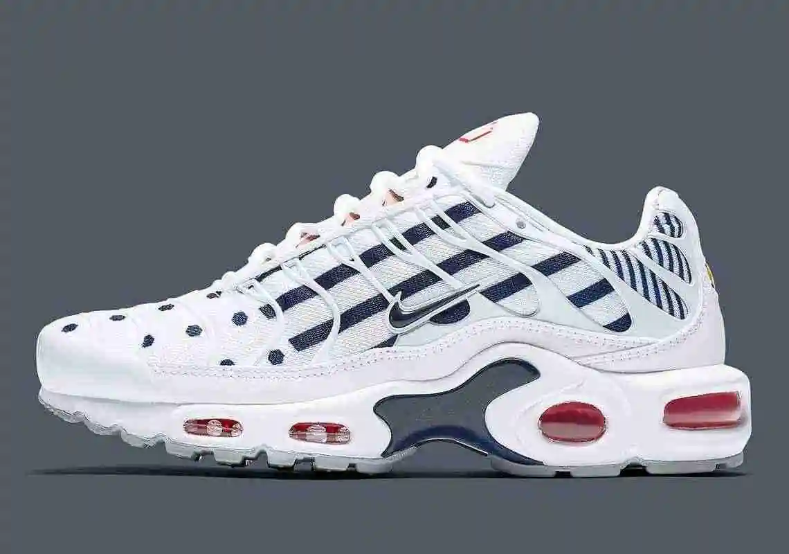 nike-air-max-plus-france-ci9103-100-1.webp