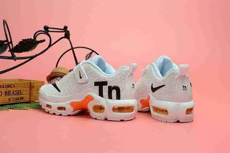 耐克 Nike Mercurial Air Max Plus Tn 滴塑童鞋 白桔黑 28-35 (5).webp