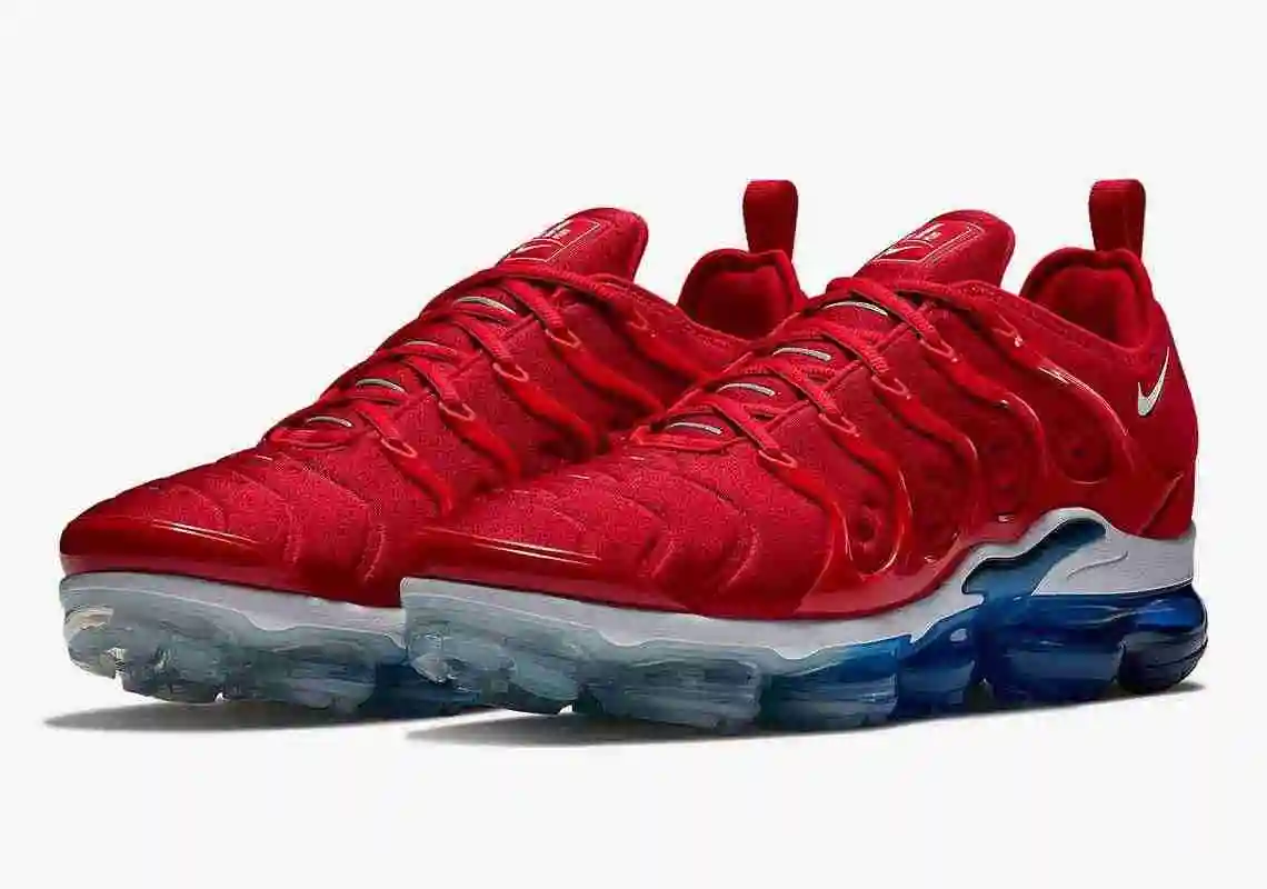 nike-vapormax-plus-red-white-blue-924453-601.webp