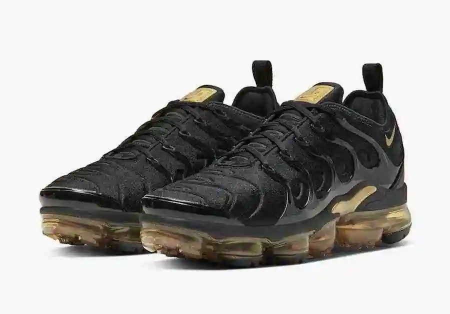 Nike-Air-VaporMax-Plus-Black-Gold-CW7299-001-Release-Date-4.webp