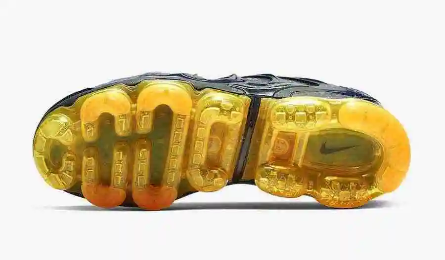 Nike-Air-VaporMax-Plus-Obsidian-Laser-Orange-924453-406-Release-Date-4.webp