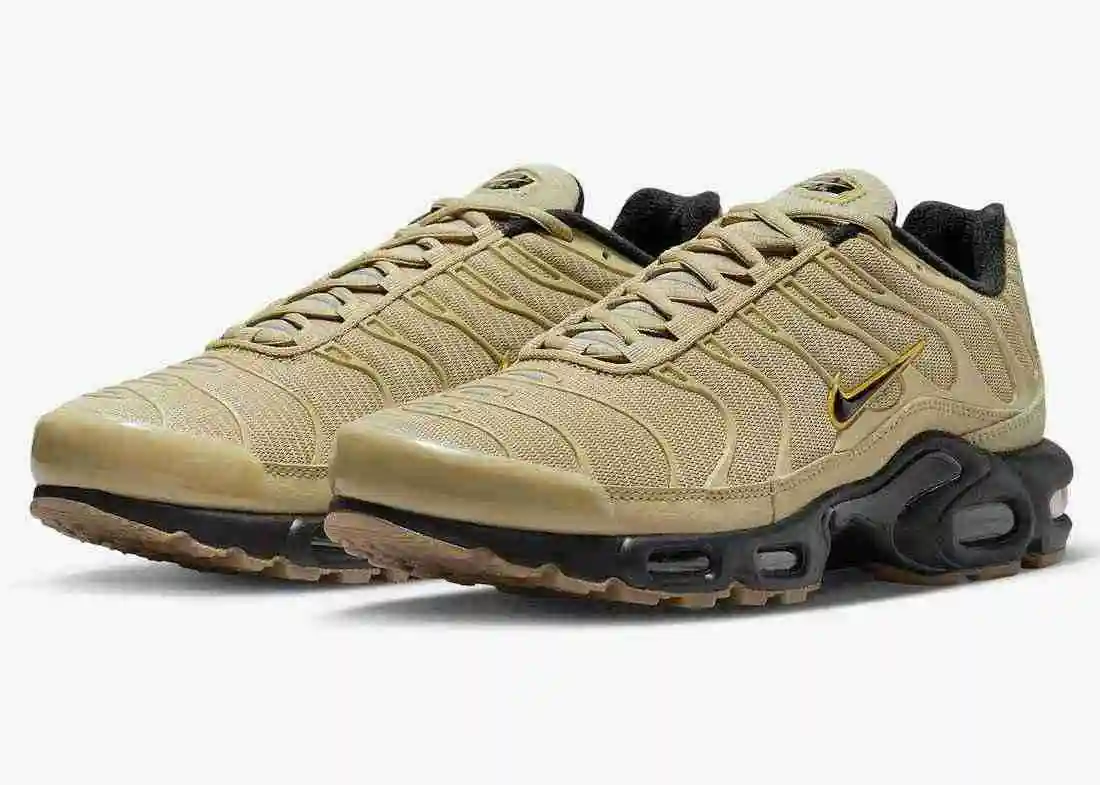 Nike-Air-Max-Plus-DZ4501-700-Release-Date-4.webp