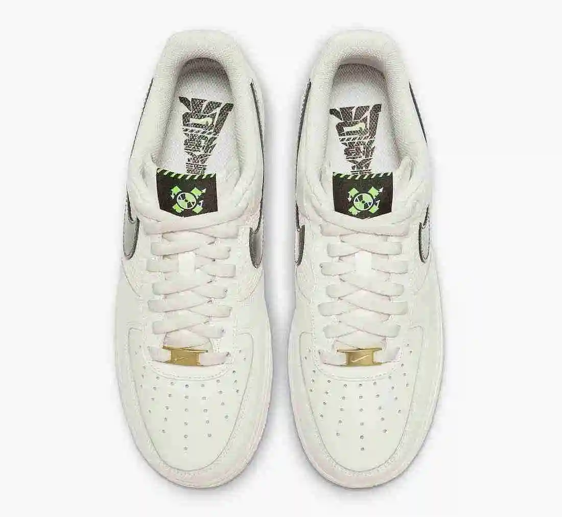Nike-Air-Force-1-Low-Snakeskin-FN8892-191-3.webp