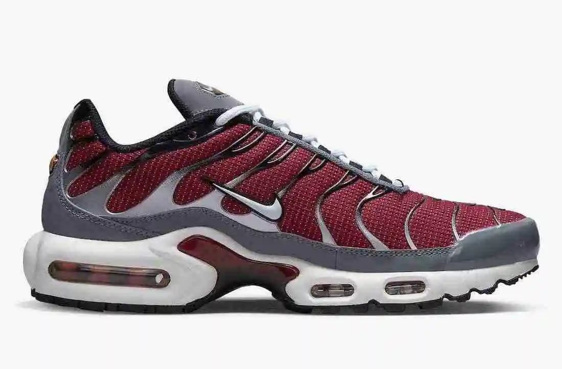 Nike-Air-Max-Plus-Red-Grey-White-DQ3983-600-Release-Date-2.webp