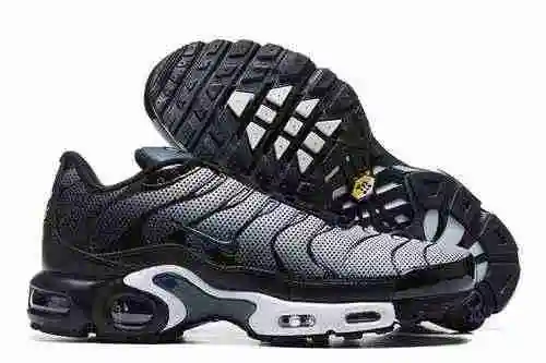 Nike Air Max Plus "Azul Marino Medianoche" DV7665-001