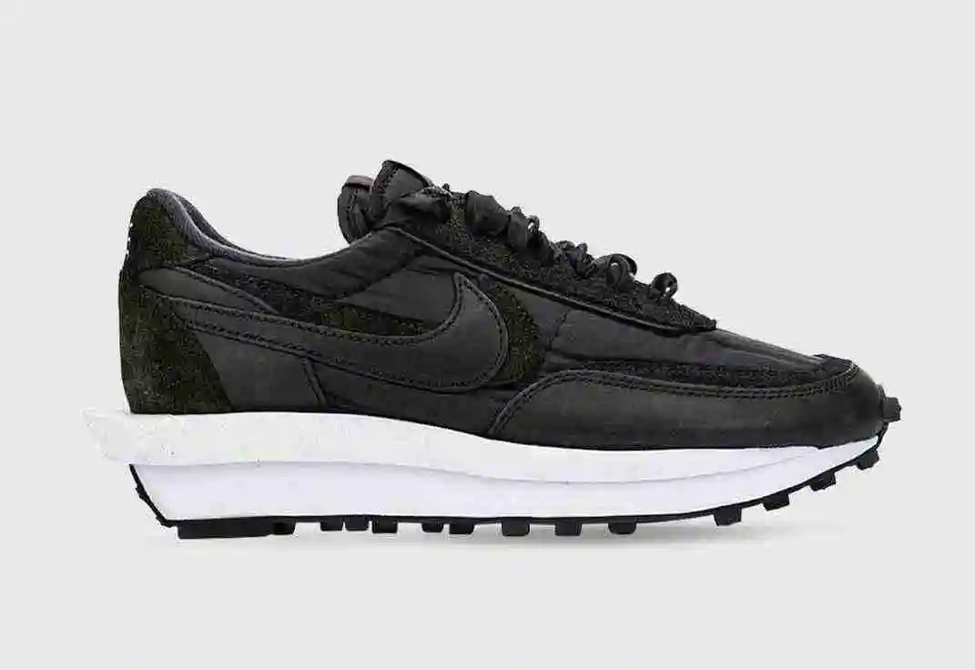 Sacai-Nike-LDWaffle-Black-BV0073-002.webp