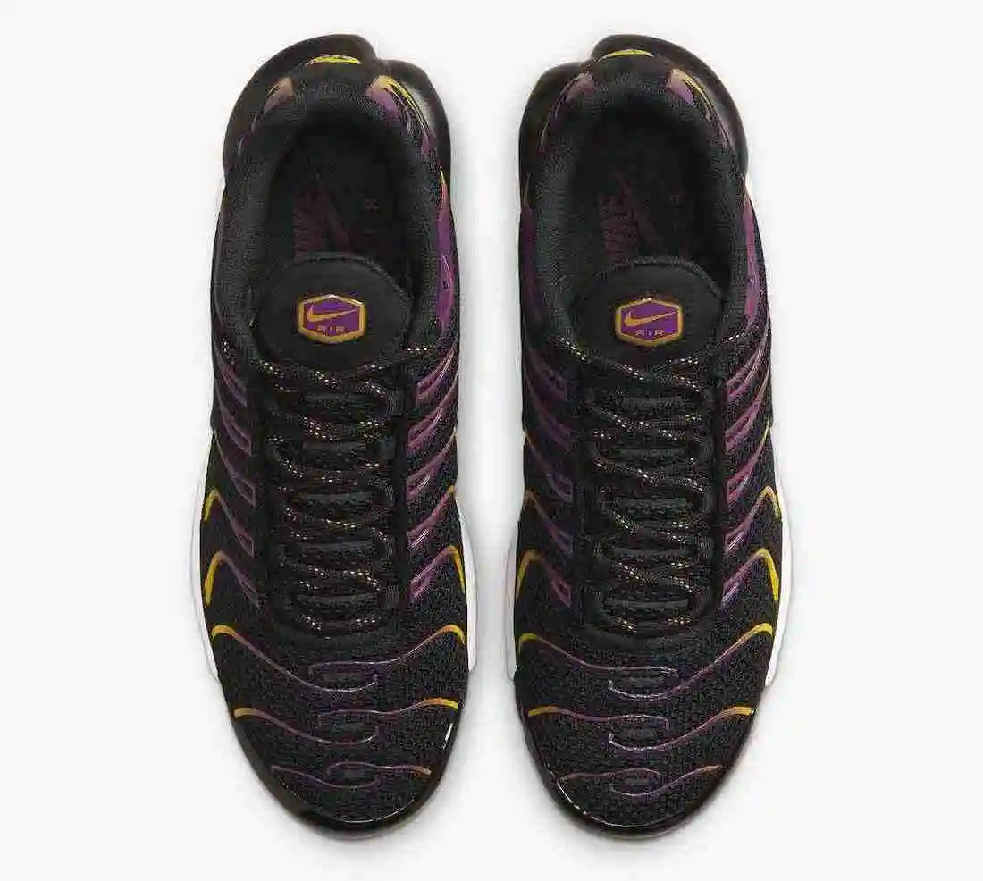 Nike-Air-Max-Plus-DX2663-001-Release-Date-3.webp