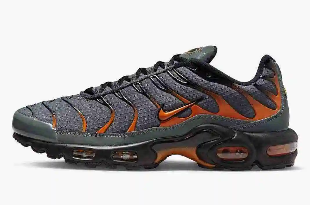 Nike Air Max Plus FB3358-001 40-46 (2).webp