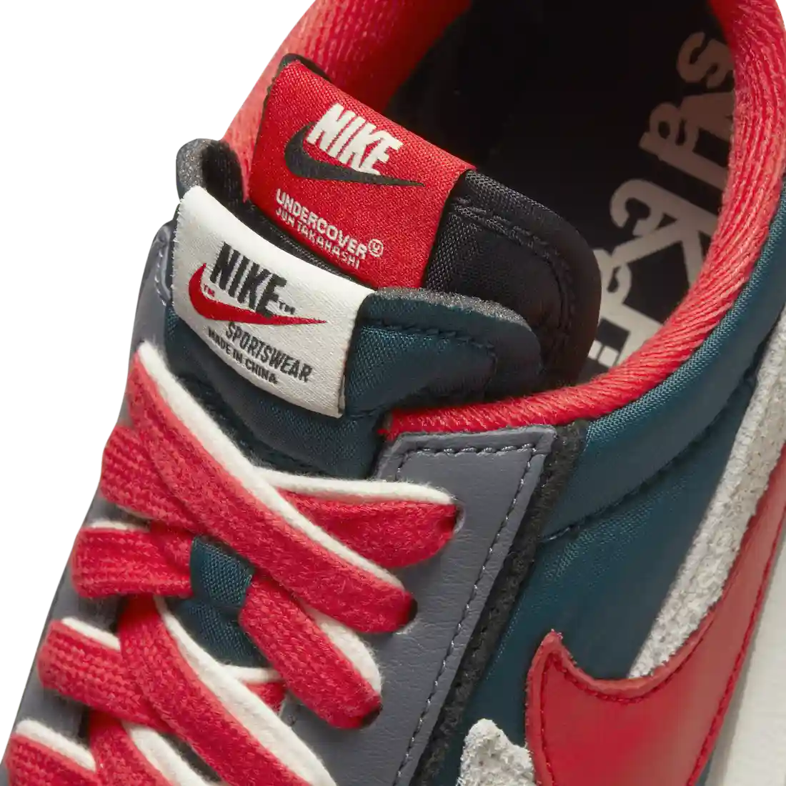Undercover-Sacai-Nike-LDWaffle-Midnight-Spruce-University-Red-DJ4877-300-Release-Date-8.webp