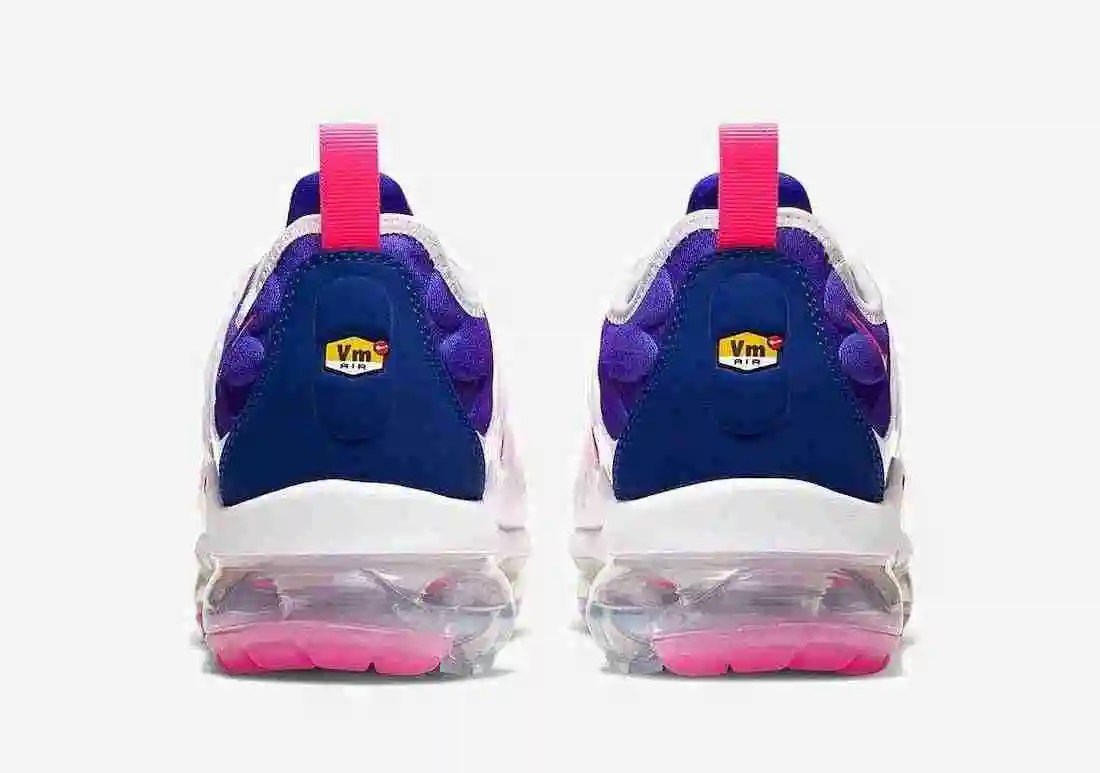 Nike-Air-VaporMax-Plus-SE-Pink-Blast-Concord-DC2044-900-Release-Date-3.webp