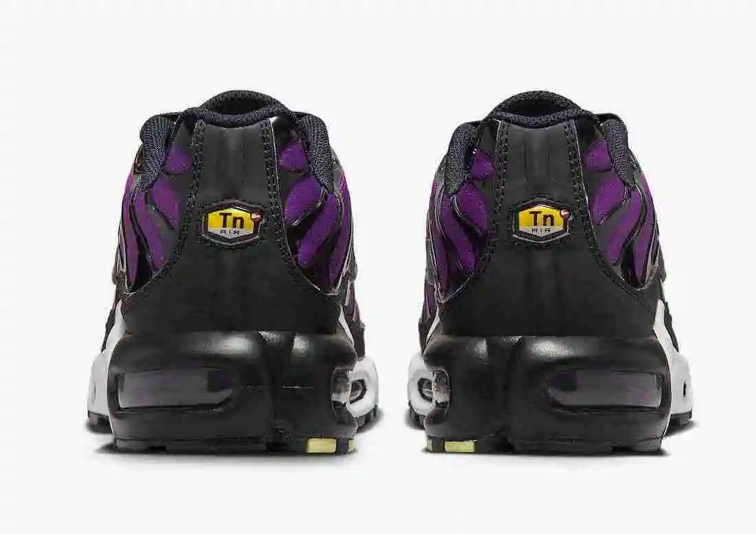 Nike-Air-Max-Plus-FN3485-001-Release-Date-5.webp