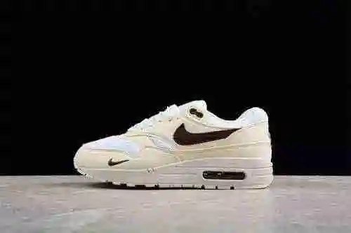 Nike Air Max 1 "Ironstone" DZ4494-100 36-47 con media talla