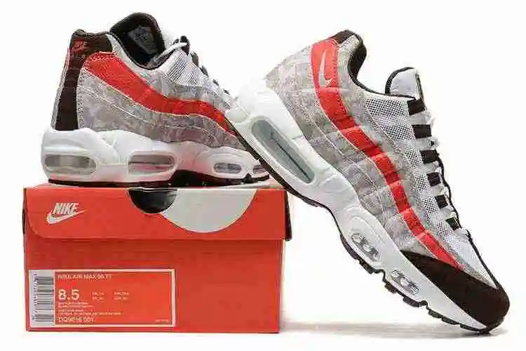 Nike Air Max 95 “Social FC”DQ9016-001 40-46 (1).webp
