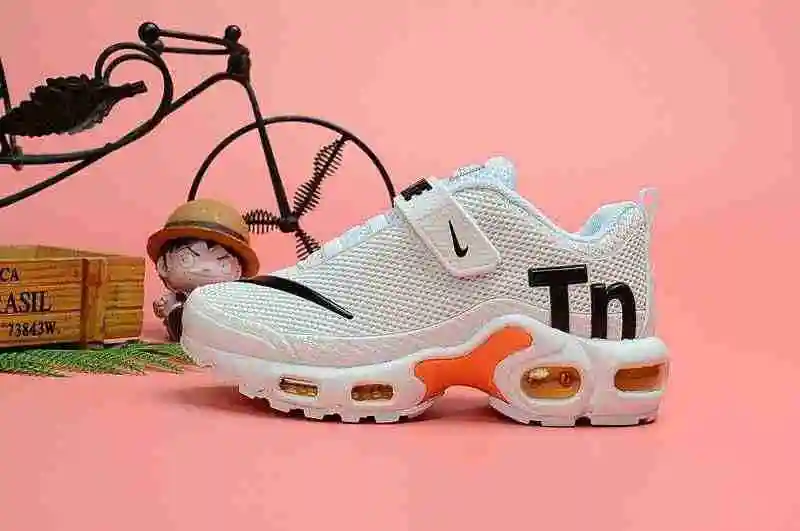 耐克 Nike Mercurial Air Max Plus Tn 滴塑童鞋 白桔黑 28-35.webp