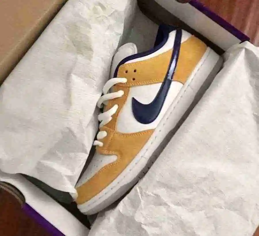 Nike-SB-Dunk-Low-Laser-Orange-Release-Date-3.webp