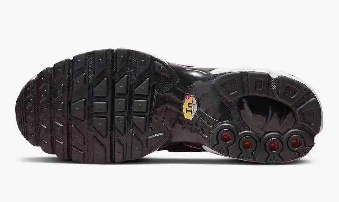 Nike-Air-Max-Plus-Dusk-DZ3670-500-Release-Date-1.webp