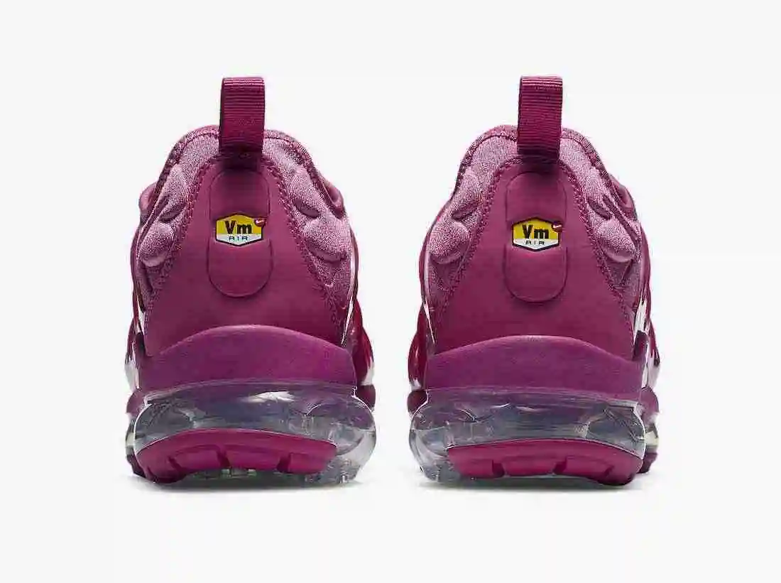 Nike Air VaporMax Plus DC1850-600 36-40 (1).webp