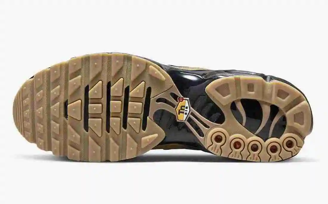 Nike-Air-Max-Plus-DZ4501-700-Release-Date-1.webp