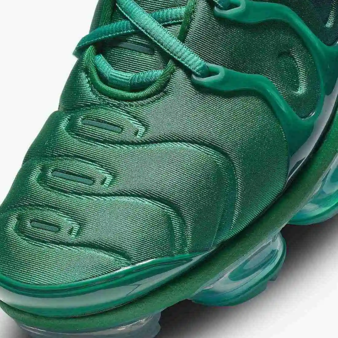 Nike-Air-VaporMax-Plus-Atlanta-DH0145-300-Release-Date-6.webp