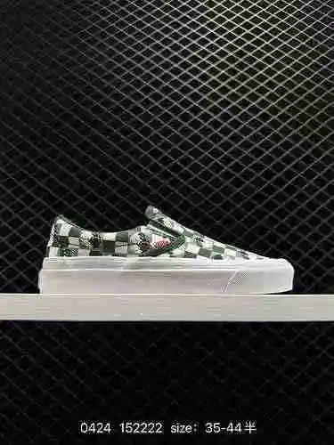 Furgonetas Furgonetas. Marca SNS.X LV Trendy Trilateral Co Nuevo‼️ Auténtico logotipo bordado reflec