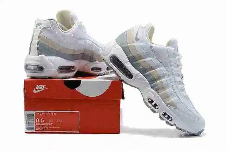Nike Air Max 95 DA8731-100 40-46 (1).webp